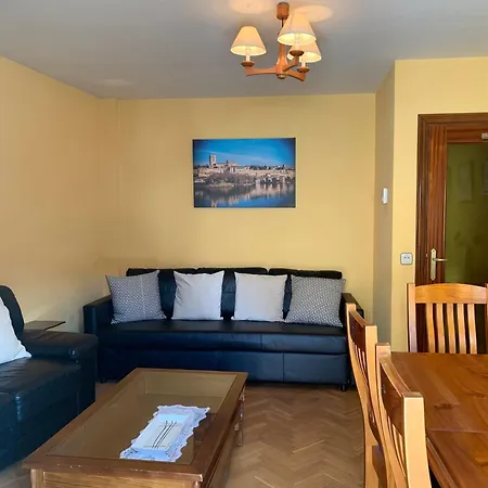 Junto A La Catedral, Con Parking Privado Gratis Zamora