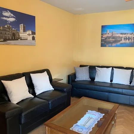 Junto A La Catedral, Con Parking Privado Gratis *