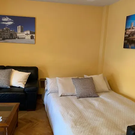 Junto A La Catedral, Con Parking Privado Gratis Apartamento
