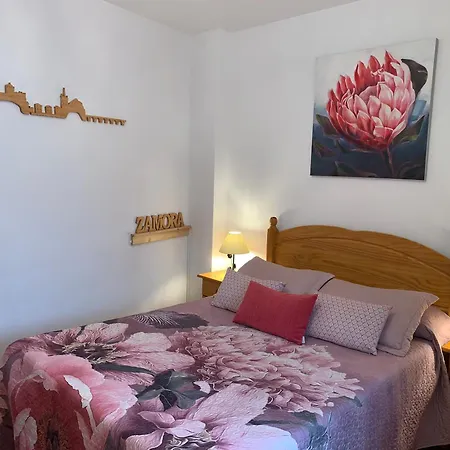 Junto A La Catedral, Con Parking Privado Gratis * ثامورا