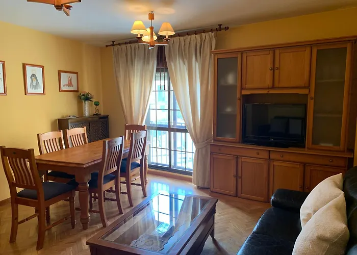 Junto A La Catedral, Con Parking Privado Gratis Appartement *