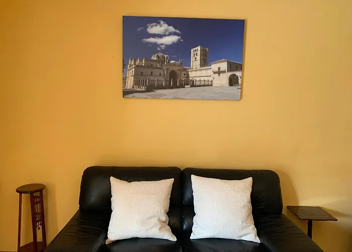 Junto A La Catedral, Con Parking Privado Gratis *