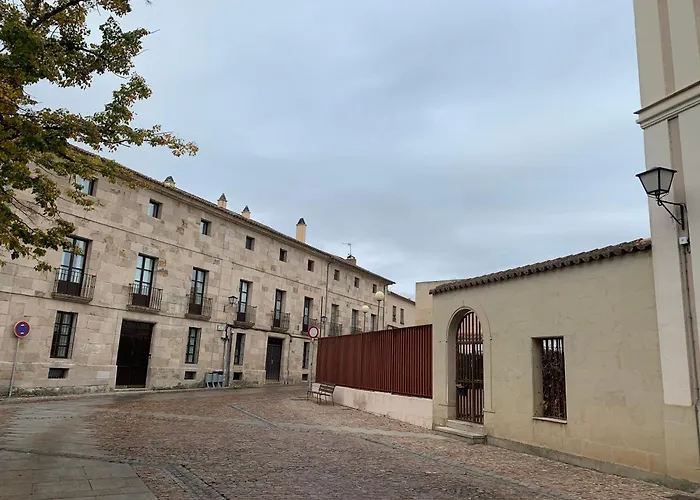 Junto A La Catedral, Con Parking Privado Gratis