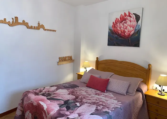 Junto A La Catedral, Con Parking Privado Gratis * ثامورا